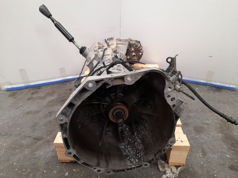 Recambio de caja cambios para toyota land cruiser (j15) vx referencia OEM IAM 3303060B60  6 VELOCIDADES