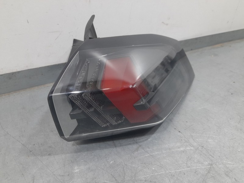 Recambio de piloto trasero derecho exterior para peugeot 2008 (p1) allure referencia OEM IAM 9838190480 FR2695020201 