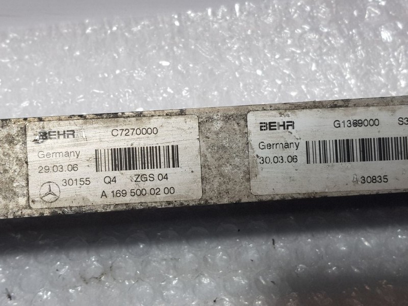 Recambio de radiador aceite para mercedes-benz clase b (w245) 200 (245.233) referencia OEM IAM A1695000200 G1369000 BEHR