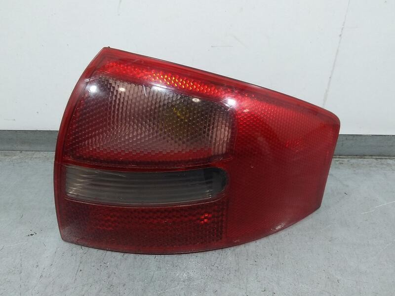 Recambio de piloto trasero derecho para audi a6 berlina (4b2) 1.9 tdi referencia OEM IAM 4b5945096  