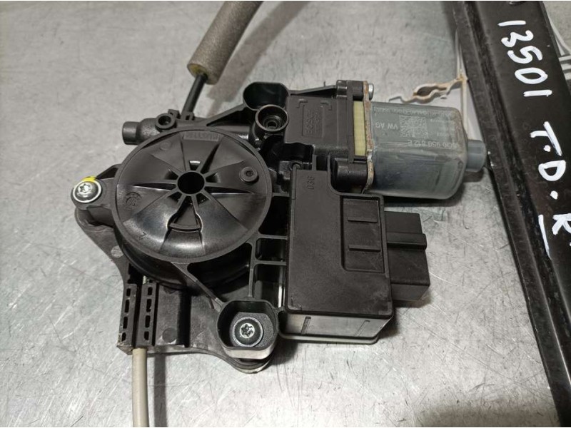 Recambio de elevalunas trasero derecho para skoda superb (3v3) active referencia OEM IAM 5Q0959812E  ELECTRICO