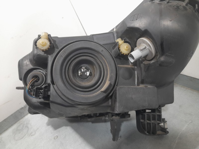 Recambio de faro derecho para chevrolet cruze hatchback (j305) 2.0 cdi referencia OEM IAM RHD12413  