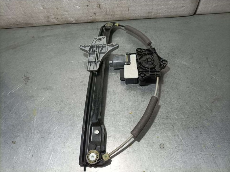 Recambio de elevalunas trasero derecho para skoda superb (3v3) active referencia OEM IAM 5Q0959812E  ELECTRICO