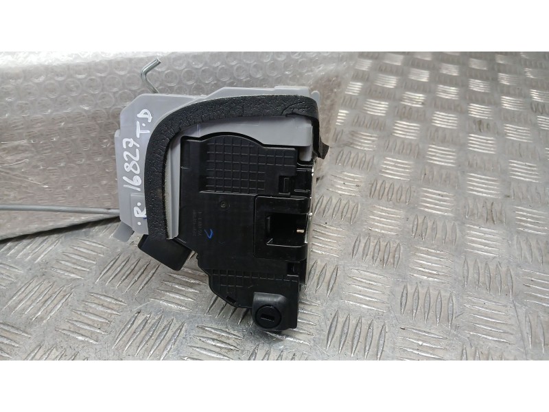 Recambio de cerradura puerta trasera derecha para hyundai bayon (bc3) 1.2 mpi referencia OEM IAM 81420Q0400  