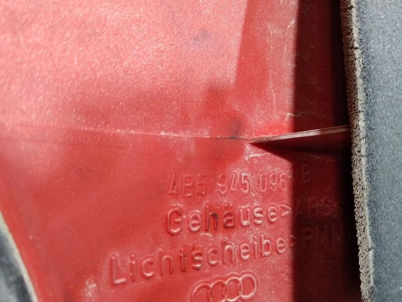 Recambio de piloto trasero derecho para audi a6 berlina (4b2) 1.9 tdi referencia OEM IAM 4b5945096  