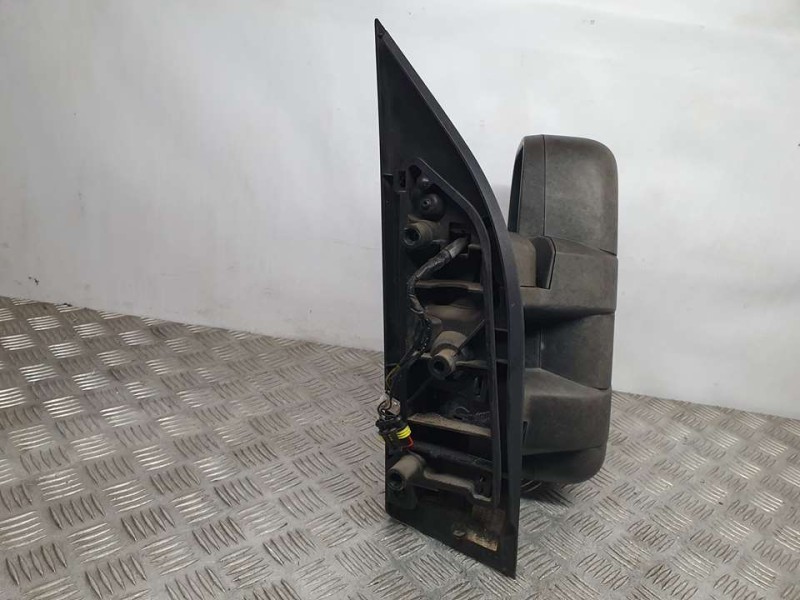 Recambio de retrovisor izquierdo para iveco daily ka caja cerrada gran espacio 35s... batalla 3300 referencia OEM IAM SIN REF  E
