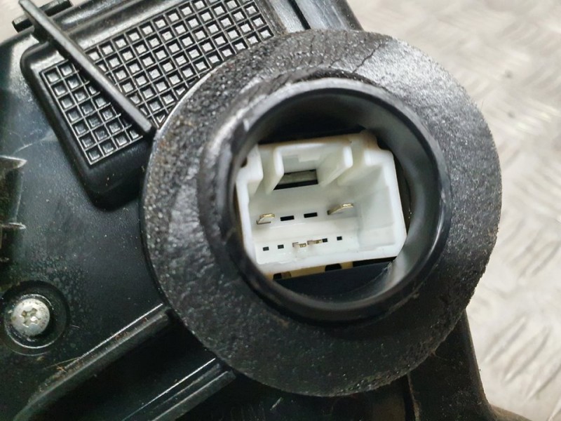 Recambio de cerradura puerta delantera derecha para toyota rav 4 (a3) executive referencia OEM IAM 1060104  4 PINES