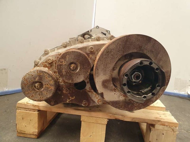 Recambio de caja transfer para jeep gr.cherokee (wj/wg) 2.7 crd laredo referencia OEM IAM P52099360AD  