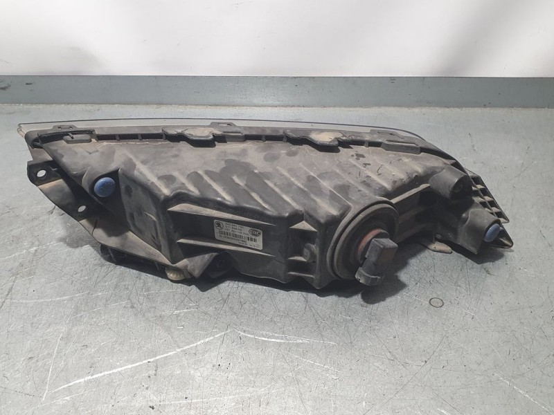 Recambio de faro antiniebla derecho para skoda superb (3v3) active referencia OEM IAM 3V0941700 01183602 HELLA