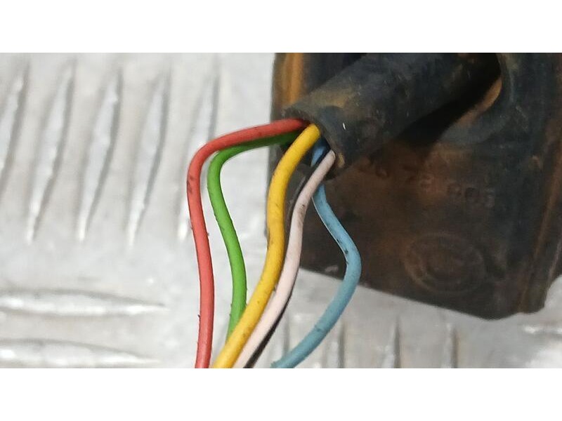 Recambio de retrovisor izquierdo para citroën c3 ii (sc_) 1.6 hdi 110 referencia OEM IAM 8154AQ ELECTRICO 5 CABLES 