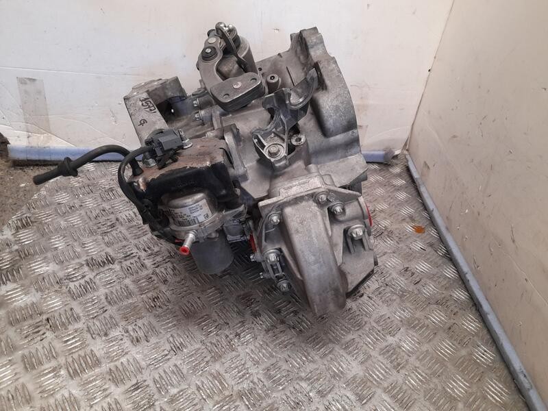 Recambio de caja cambios para opel mokka excellence referencia OEM IAM MR5 55585523 6 VELOCIDADES