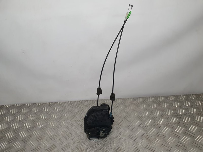 Recambio de cerradura puerta trasera derecha para toyota rav 4 (a3) executive referencia OEM IAM 1060610  