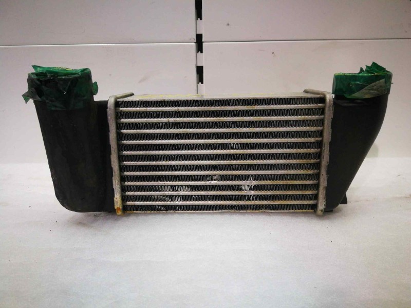 Recambio de intercooler para lancia thema 2.5 turbodiesel referencia OEM IAM 82400600  