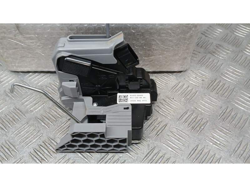 Recambio de cerradura puerta trasera derecha para hyundai bayon (bc3) 1.2 mpi referencia OEM IAM 81420Q0400  
