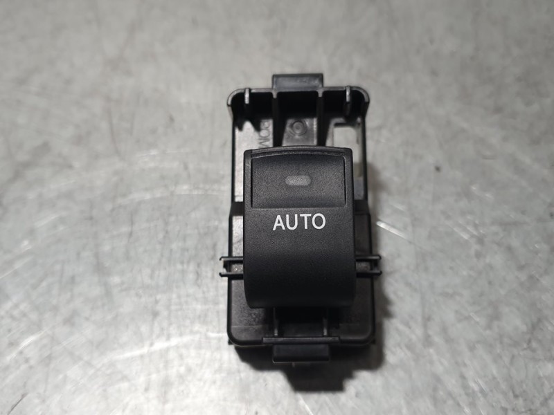 Recambio de mando elevalunas delantero derecho para lexus ct 200h referencia OEM IAM 192801  
