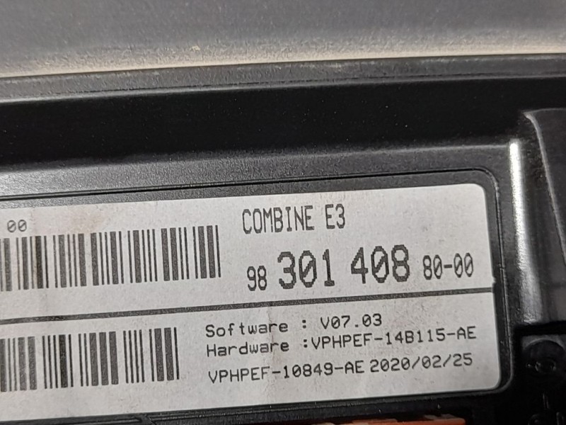 Recambio de cuadro instrumentos para citroën c4 cactus live referencia OEM IAM 9830140880  