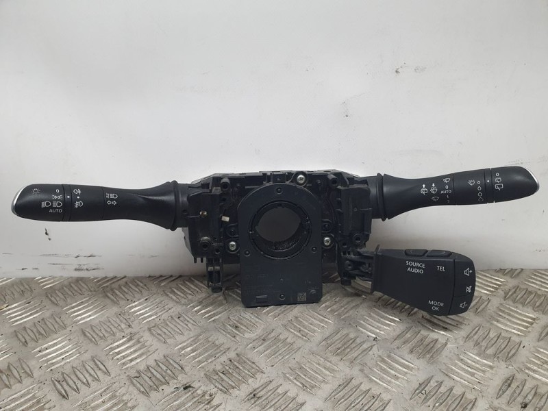 Recambio de mando luces y limpia para renault megane iv berlina 5p limited + referencia OEM IAM 255678341R  