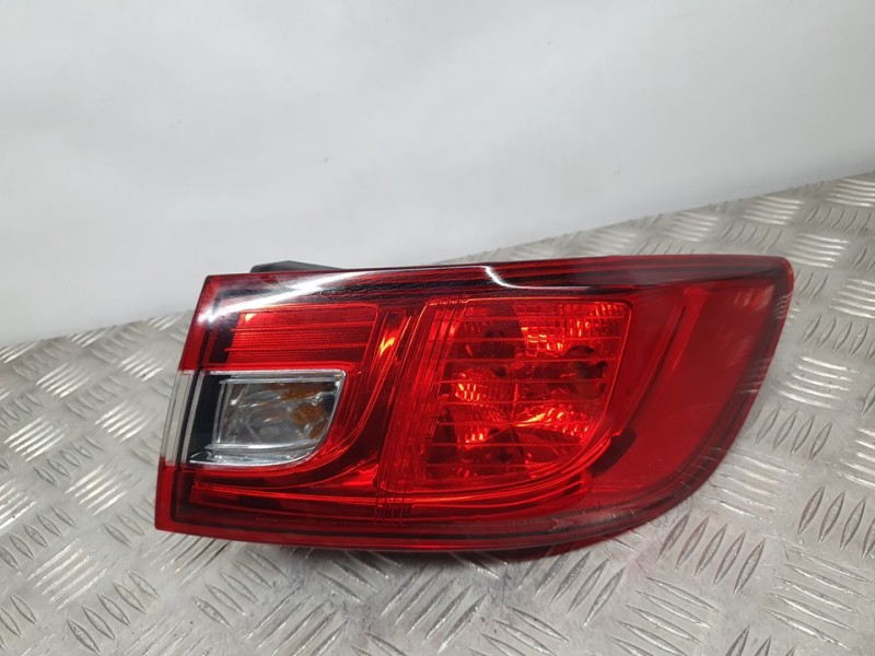 Recambio de piloto trasero derecho para renault clio iv business referencia OEM IAM 265509846R MAKO EXTERIOR