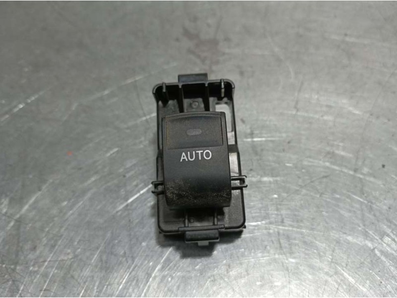 Recambio de mando elevalunas trasero derecho para lexus ct 200h referencia OEM IAM 192801  