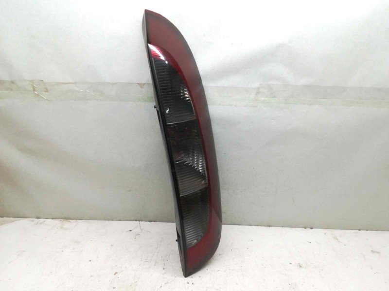 Recambio de piloto trasero derecho para opel corsa c cosmo referencia OEM IAM 09114337 89302181 VALEO