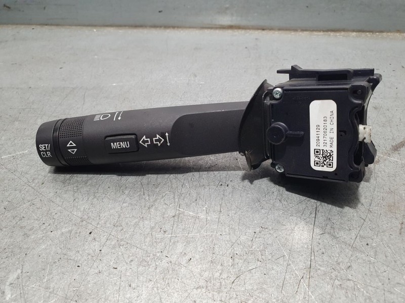 Recambio de mando intermitentes para chevrolet cruze lt referencia OEM IAM 20941129 32170620183 