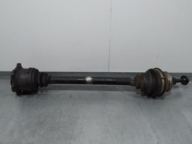 Recambio de transmision delantera izquierda para audi a6 berlina (4b2) 1.9 tdi referencia OEM IAM 4B0407271BA  