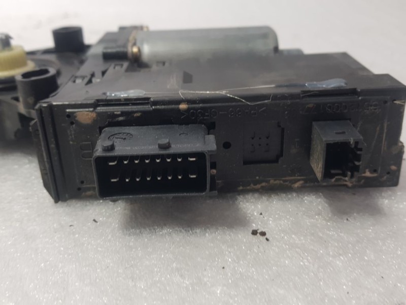 Recambio de motor elevalunas delantero izquierdo para peugeot 307 (s1) xt referencia OEM IAM 9634457580 990830100 BROSE