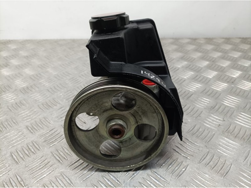 Recambio de bomba direccion para peugeot 206+ básico referencia OEM IAM 9686525380 28140853QK 