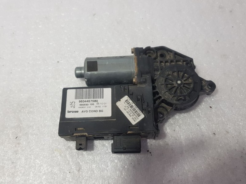 Recambio de motor elevalunas delantero izquierdo para peugeot 307 (s1) xt referencia OEM IAM 9634457580 990830100 BROSE