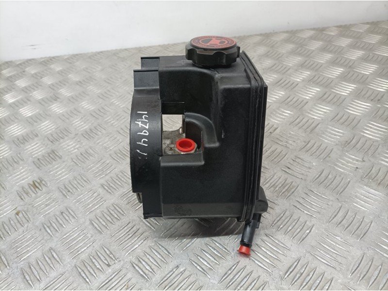 Recambio de bomba direccion para peugeot 206+ básico referencia OEM IAM 9686525380 28140853QK 