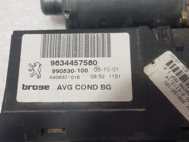 Recambio de motor elevalunas delantero izquierdo para peugeot 307 (s1) xt referencia OEM IAM 9634457580 990830100 BROSE