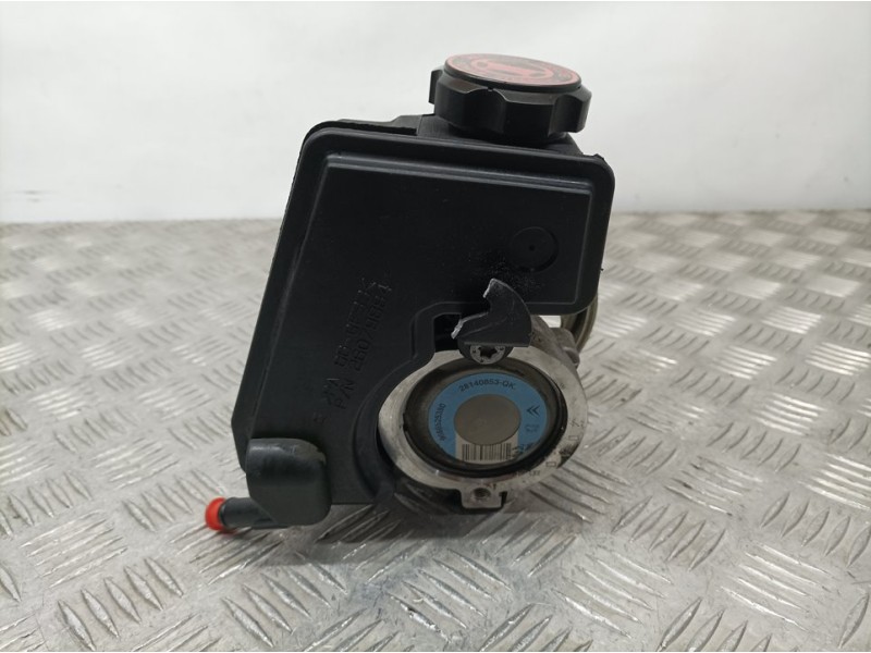 Recambio de bomba direccion para peugeot 206+ básico referencia OEM IAM 9686525380 28140853QK 