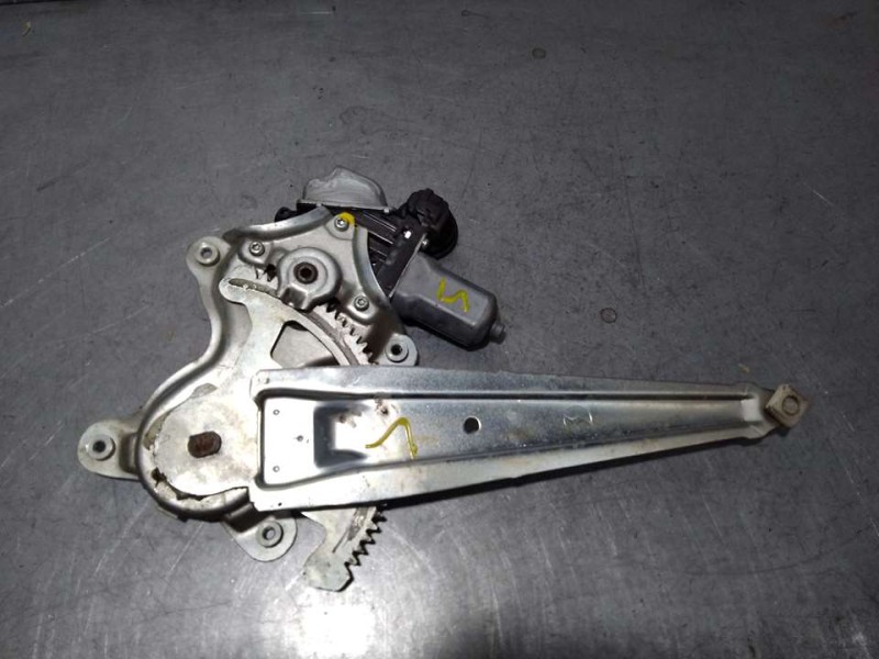 Recambio de elevalunas trasero derecho para toyota land cruiser (j15) vx referencia OEM IAM 6983060160  ELECTRICO 7 PINES