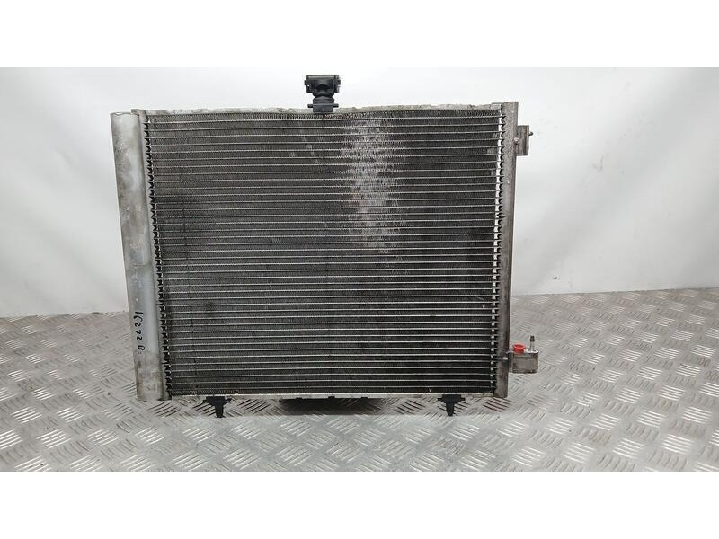 Recambio de condensador / radiador aire acondicionado para citroën c3 iii (sx) 1.2 vti 82 lpg referencia OEM IAM 9674813580 DENS