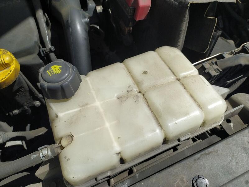 Recambio de deposito expansion para nissan pulsar hatchback (c13) 1.5 dci referencia OEM IAM 217113ZN0A  