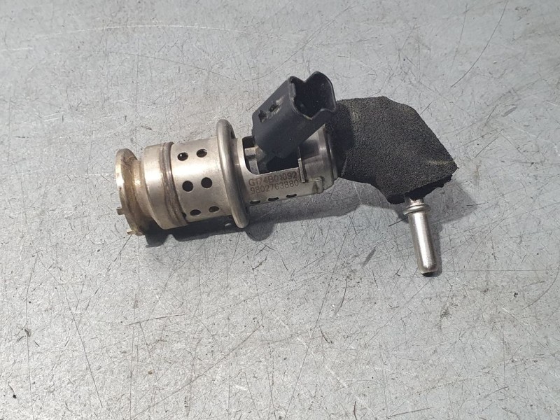Recambio de inyector adblue para peugeot 208 access referencia OEM IAM 9802763880  