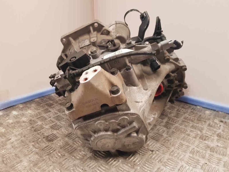 Recambio de caja cambios para kia rio 1.4 active referencia OEM IAM 4300023041 250250 5VELOCIDADES