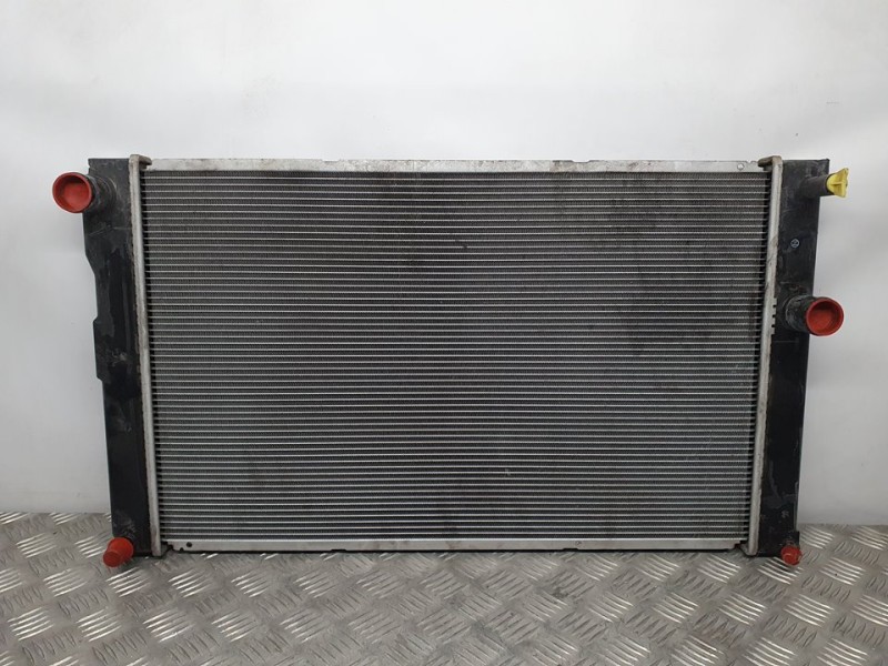 Recambio de radiador agua para toyota prius+ advance referencia OEM IAM 4221360821  