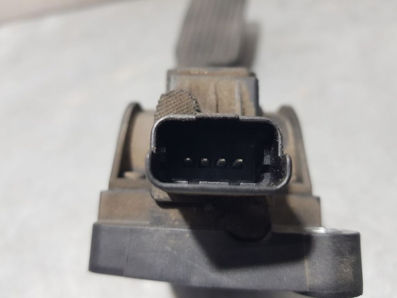 Recambio de potenciometro pedal para citroën xsara berlina 1.6i 16v premier referencia OEM IAM 9643473180 0280752243 BOSCH