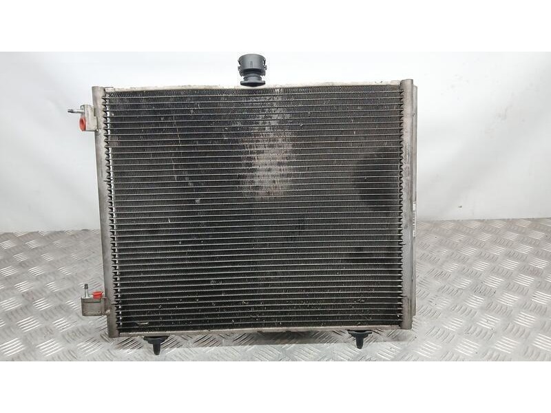 Recambio de condensador / radiador aire acondicionado para citroën c3 iii (sx) 1.2 vti 82 lpg referencia OEM IAM 9674813580 DENS