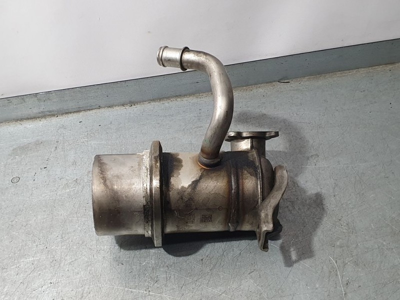 Recambio de enfriador egr para seat leon (5f1) 2.0 tdi referencia OEM IAM 04L131512D Y2392011 BEHR