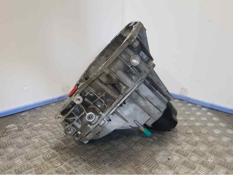 Recambio de caja cambios para dacia sandero stepway referencia OEM IAM JH3336 221166 5VELOCIDADES