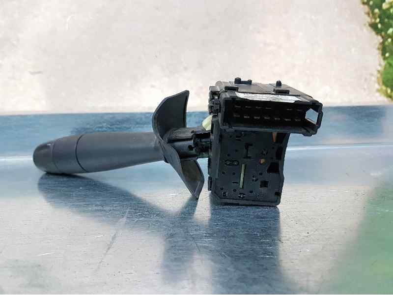 Recambio de mando limpia para dacia logan mcv ambiance referencia OEM IAM 8200792587 901057668 