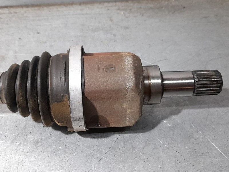 Recambio de transmision delantera izquierda para citroën c4 cactus live referencia OEM IAM 9801048580  