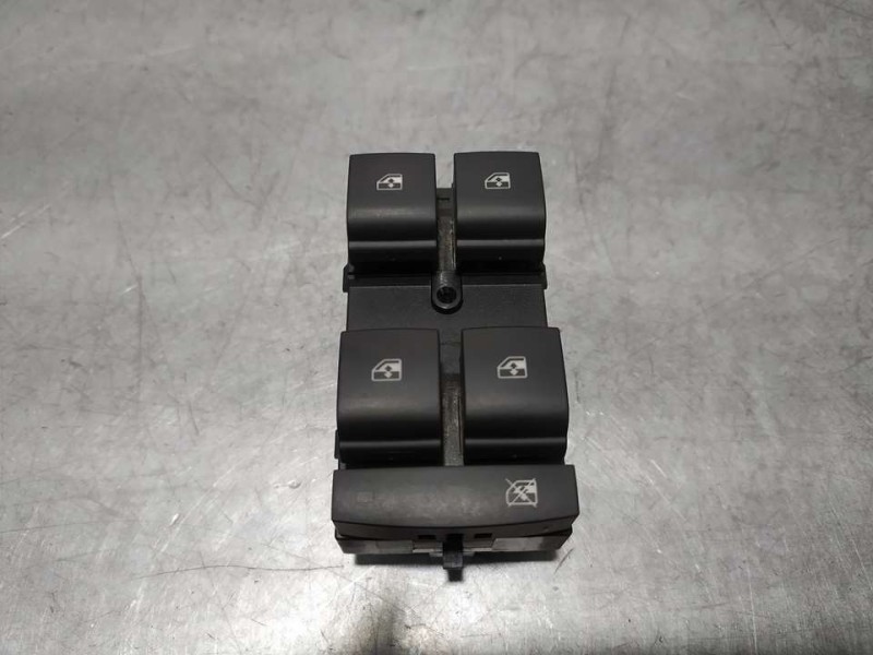 Recambio de mando elevalunas delantero izquierdo para opel mokka excellence referencia OEM IAM 13305011 22915121 