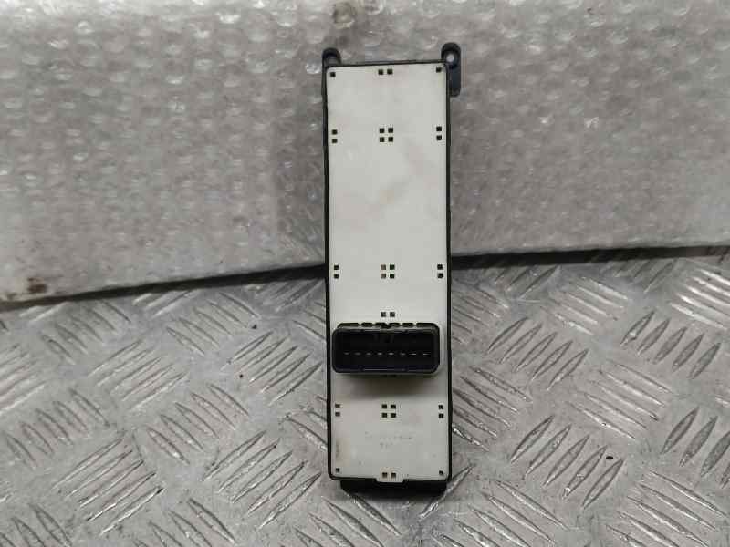 Recambio de mando elevalunas delantero izquierdo para kia rio 1.4 active referencia OEM IAM 935701G100  