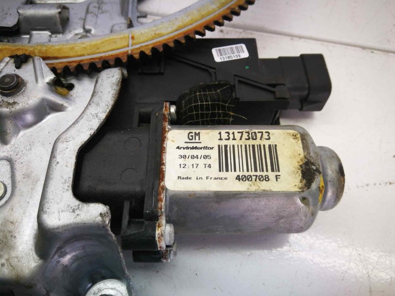 Recambio de elevalunas delantero izquierdo para opel corsa c 1.3 16v cdti cat (z 13 dt / ln9) referencia OEM IAM 13173073  6 PIN