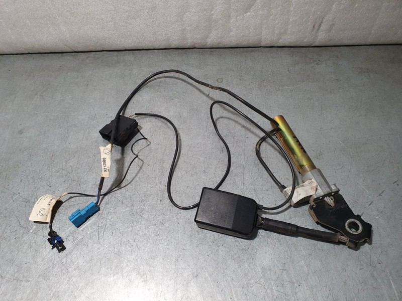 Recambio de pretensor airbag izquierdo para renault megane i fase 2 berlina (ba0) 1.9 d rxe referencia OEM IAM 542185800B  