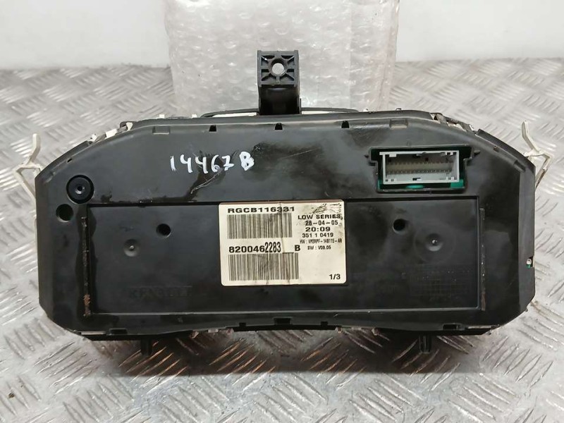 Recambio de cuadro instrumentos para renault megane ii berlina 3p confort authentique referencia OEM IAM 8200462283B  