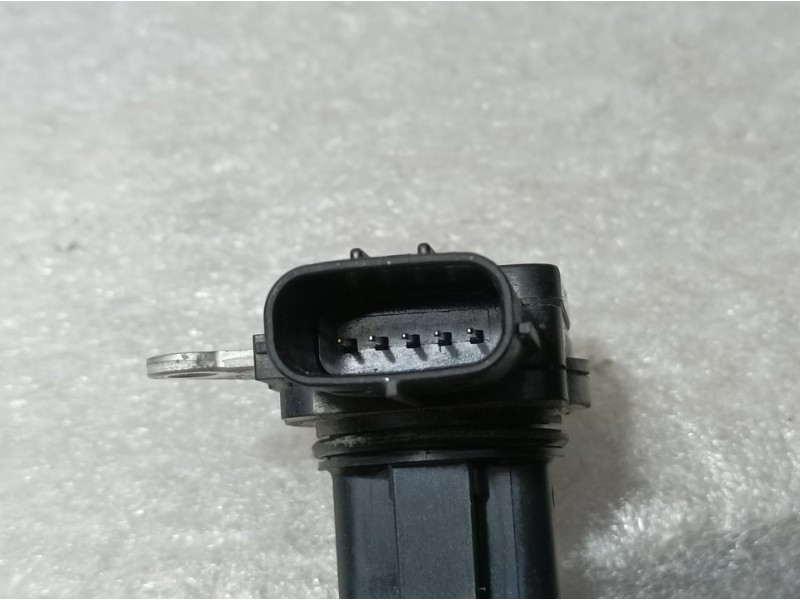Recambio de caudalimetro para toyota yaris hsd active referencia OEM IAM 222040V020 VN1974005380 DENSO